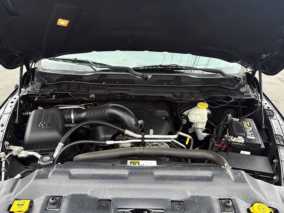 Used 2017 RAM 1500 Laramie w/ Convenience Group AWD/4WD image 9