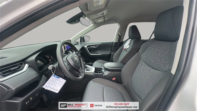 New 2025 Toyota RAV4 XLE image 11