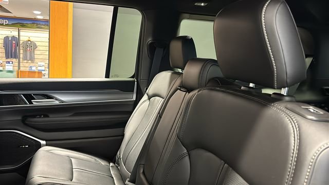 New 2026 Jeep Grand Wagoneer 4WD image 27