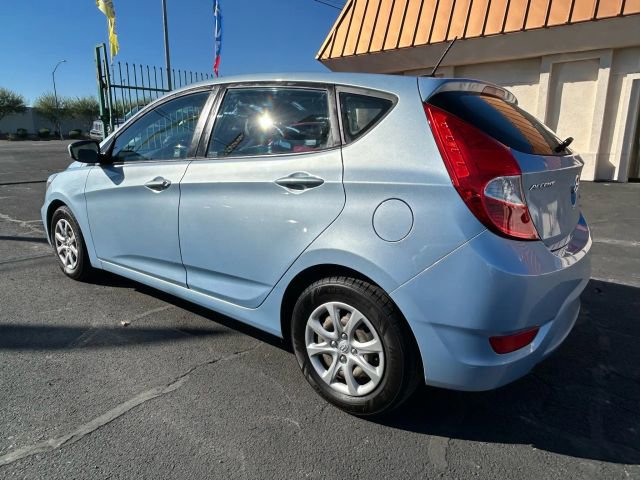 Used 2013 Hyundai Accent GS image 3