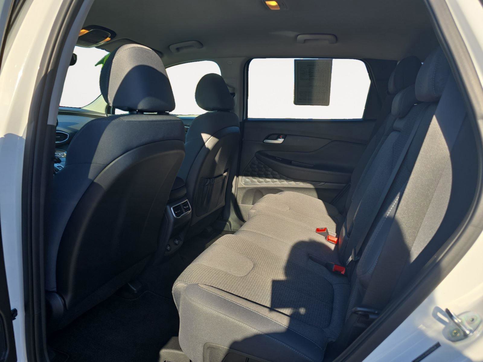 Used 2022 Hyundai Santa Fe SEL image 17