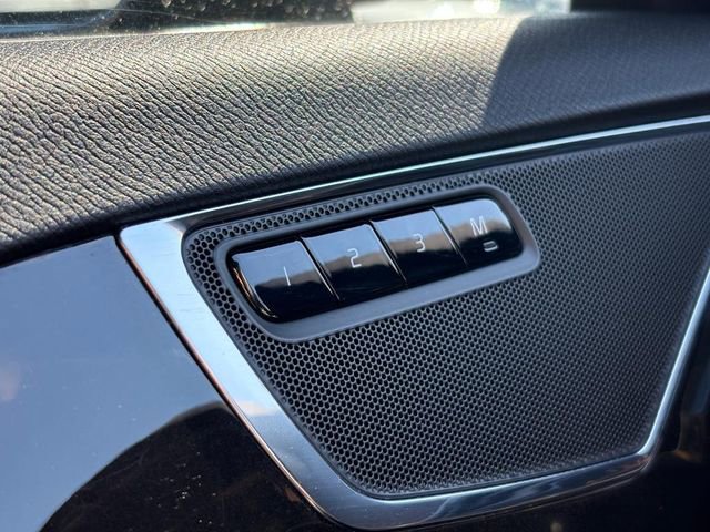 Used 2018 Volvo XC90 T6 Momentum w/ Convenience Package image 28