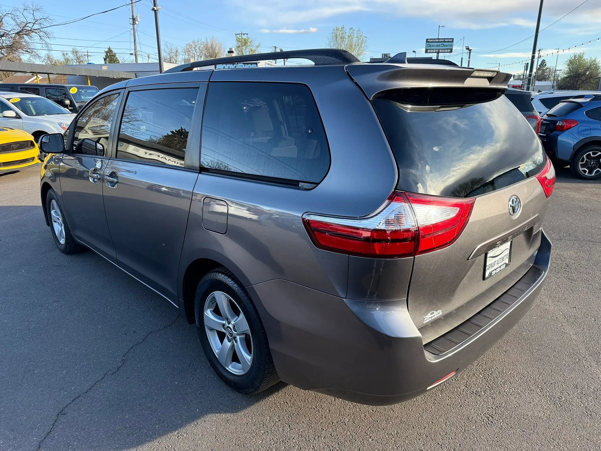 Used 2018 Toyota Sienna LE FWD image 7