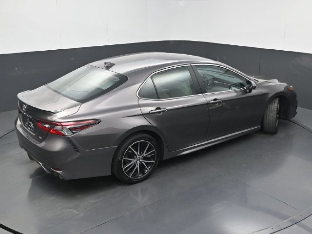 Used 2024 Toyota Camry SE FWD image 35