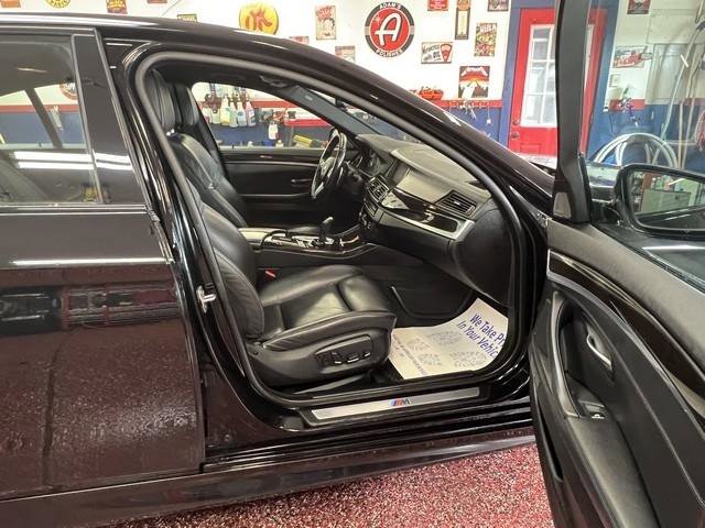Used 2015 BMW 550i xDrive Sedan AWD/4WD image 10