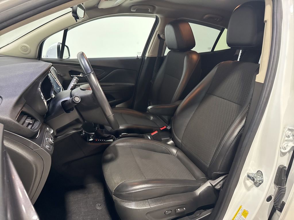 Used 2018 Buick Encore Preferred image 23