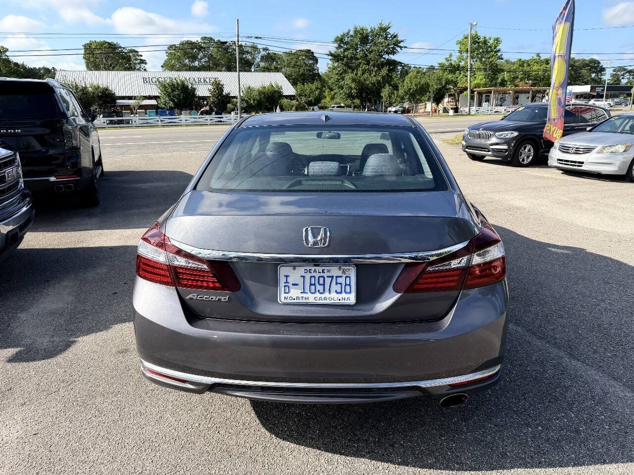 Used 2016 Honda Accord EX image 8