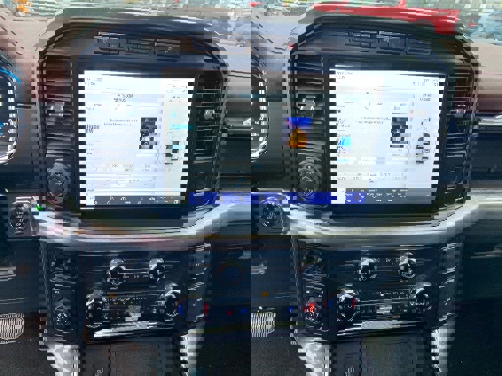 Used 2022 Ford F150 Lariat w/ Equipment Group 502A High image 11