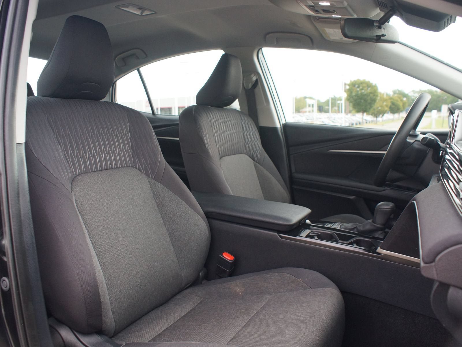 Used 2025 Toyota Camry LE FWD image 22