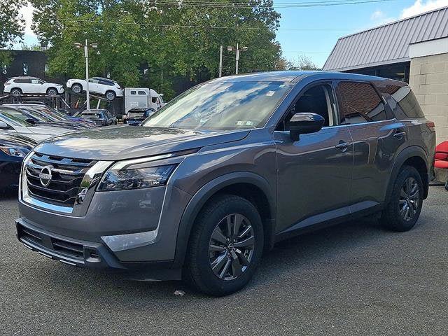 Certified 2024 Nissan Pathfinder S AWD/4WD image 4