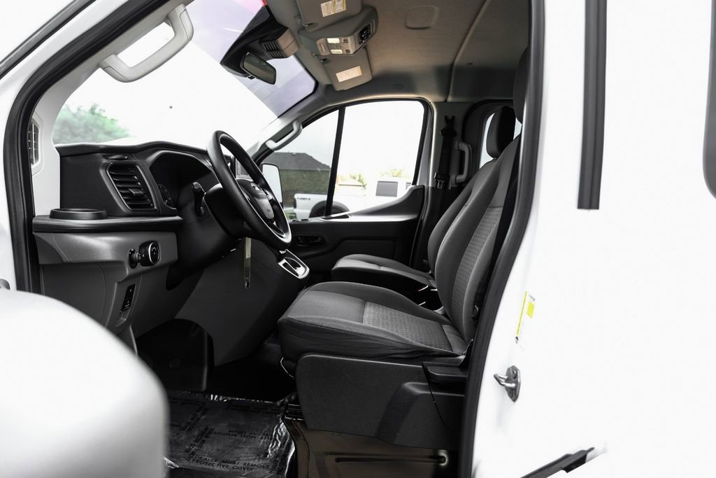 Used 2021 Ford Transit 350 XLT image 3