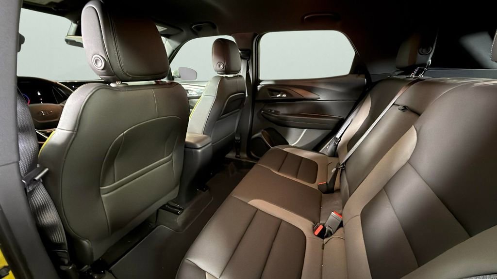 Used 2024 Chevrolet TrailBlazer ACTIV w/ Driver Confidence Package image 25