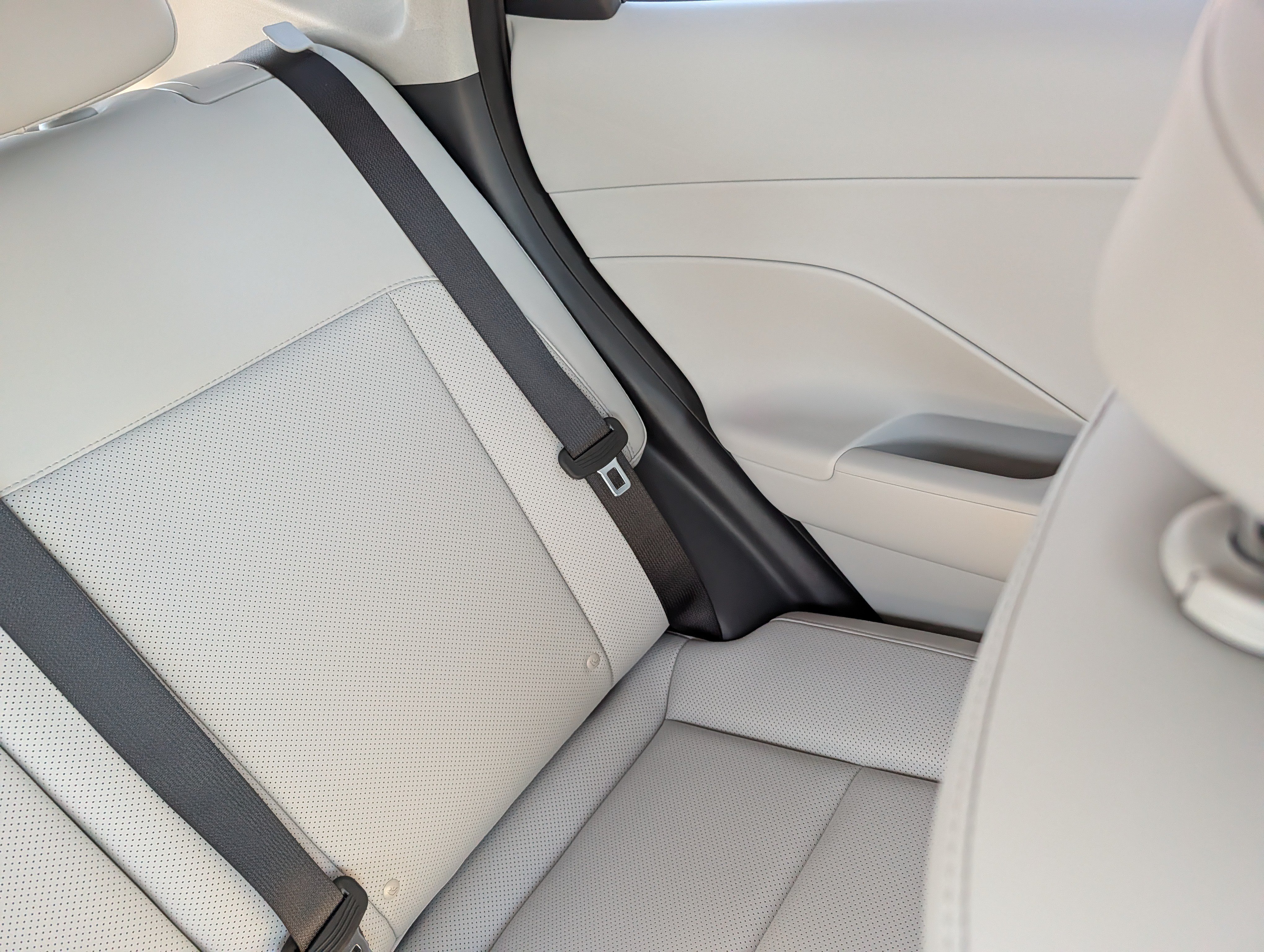 Certified 2026 Hyundai Kona Limited AWD/4WD image 14