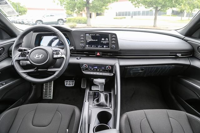 New 2026 Hyundai Elantra Sport FWD image 13