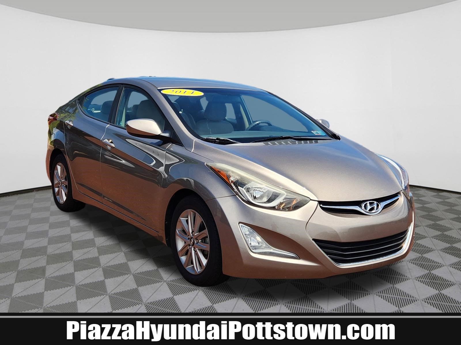 Used 2014 Hyundai Elantra SE w/ Option Group 02 FWD video 1