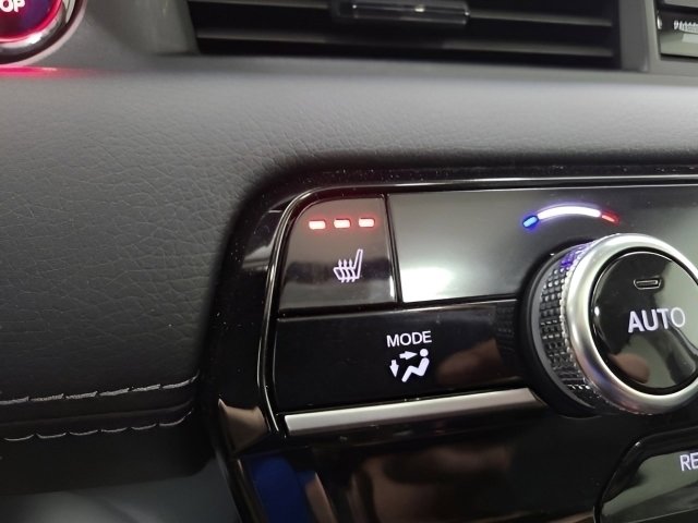Used 2025 Honda Pilot Touring image 38