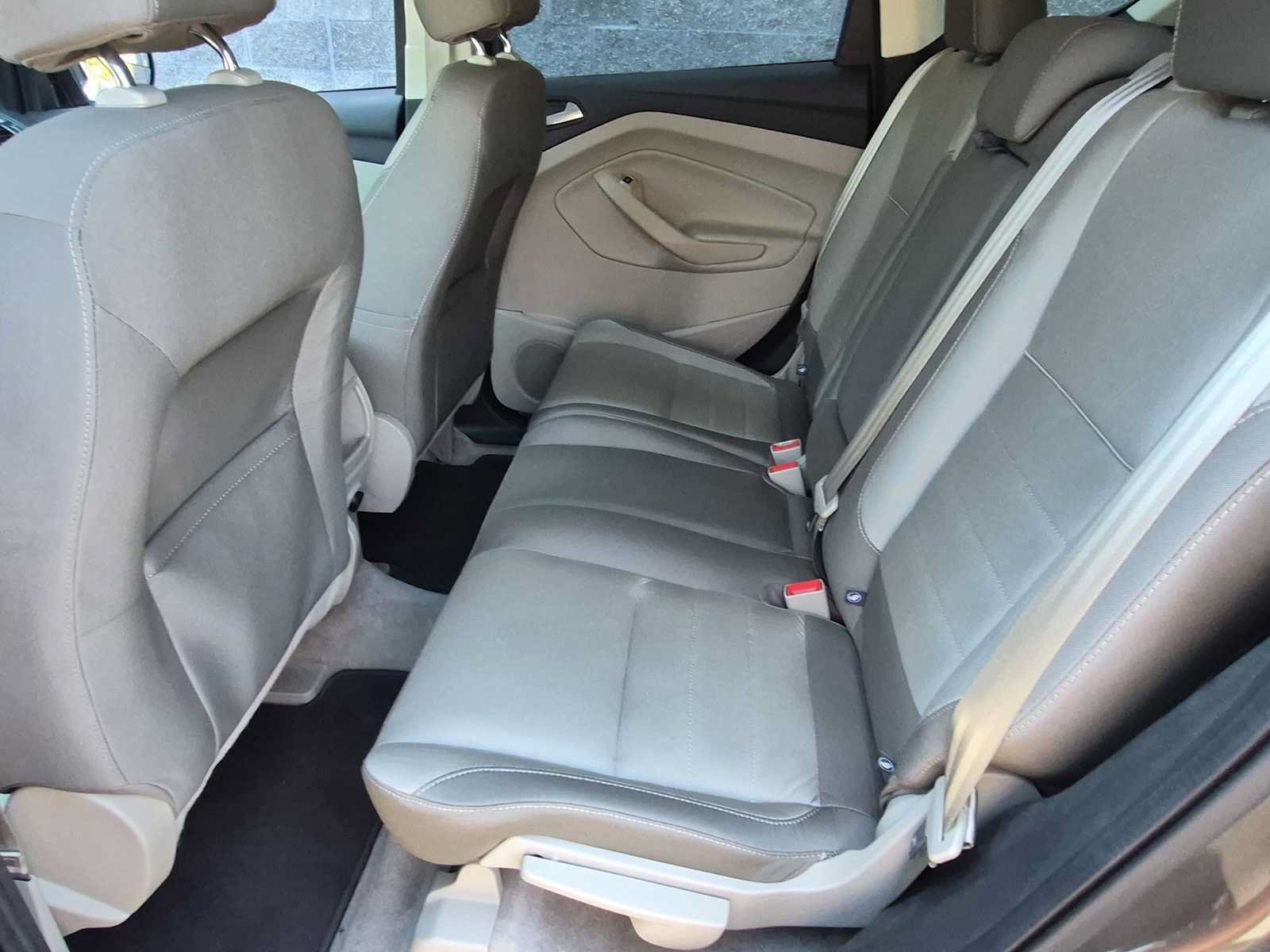 Used 2015 Ford Escape SE AWD/4WD image 19
