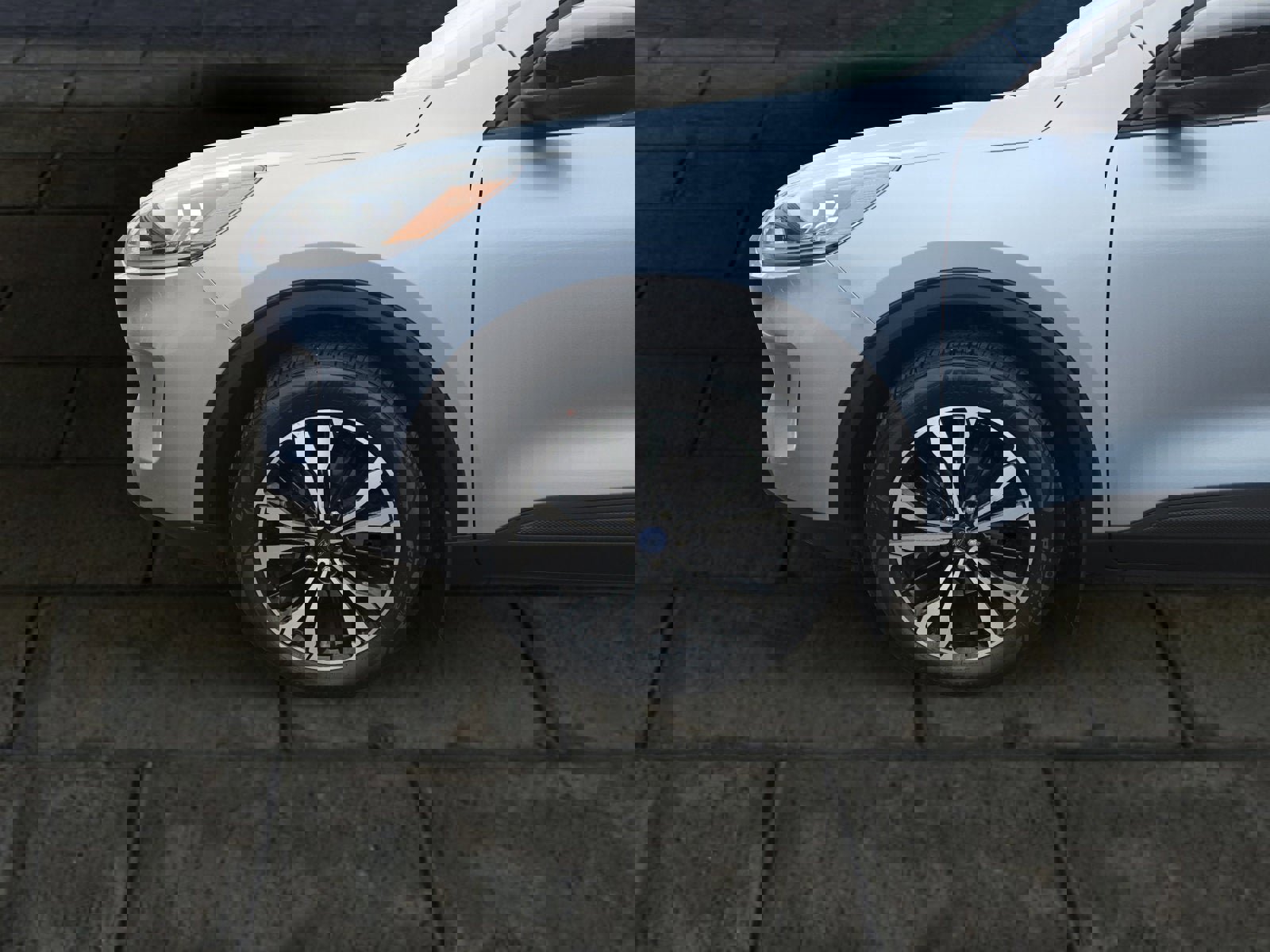 Used 2022 Ford Escape SE w/ SE Sport Appearance Package image 26