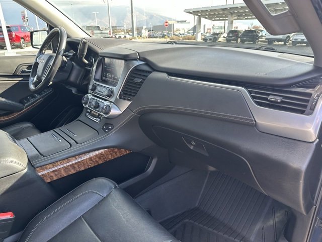 Certified 2020 Chevrolet Suburban Premier w/ Premier 6.2L Value Package image 24