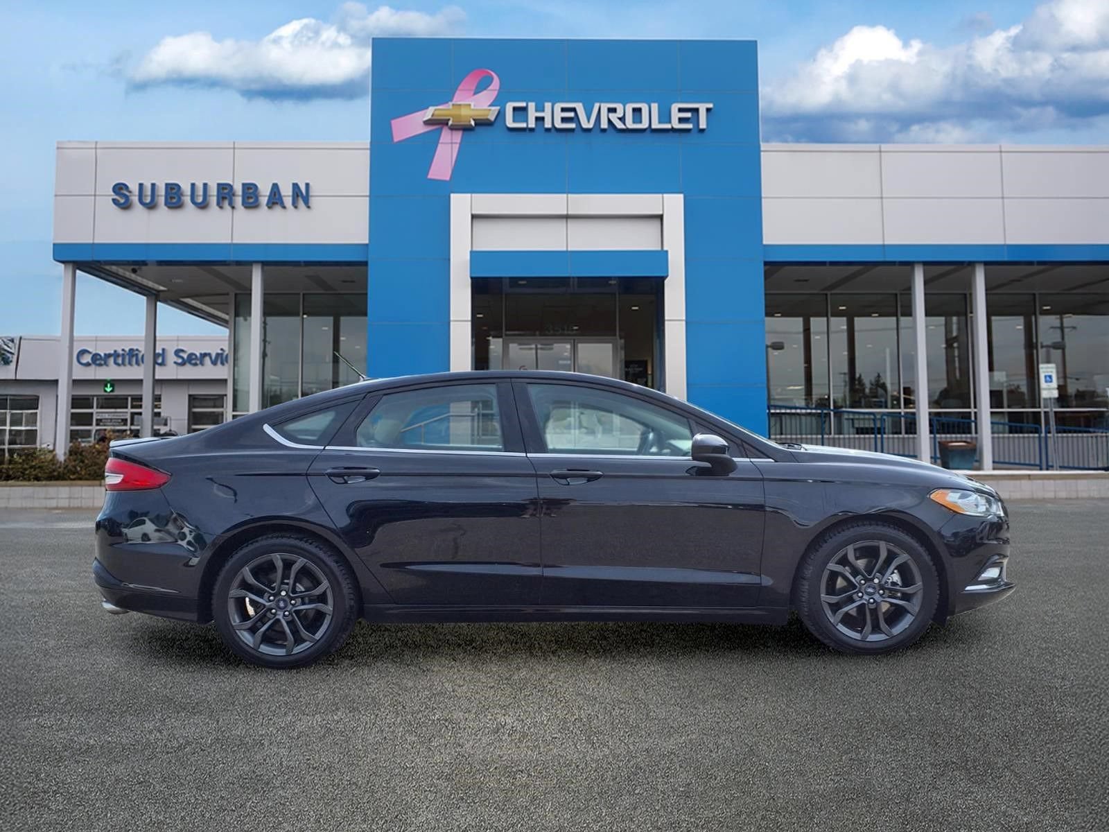 Used 2018 Ford Fusion SE w/ Equipment Group 201A FWD image 4