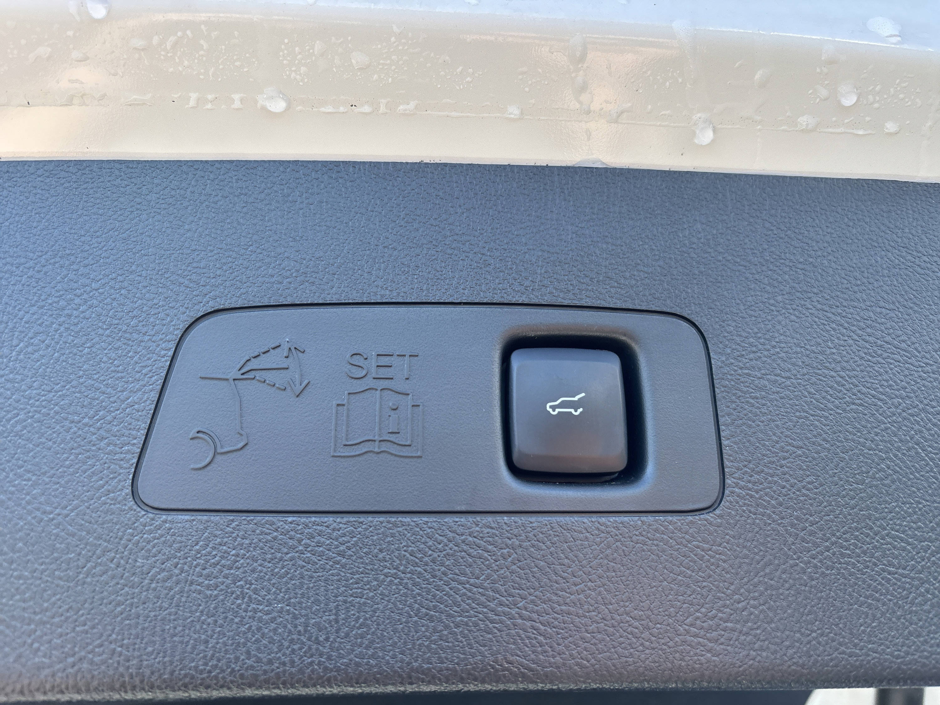 Used 2022 Lincoln Corsair Reserve w/ Equipment Group 201A AWD/4WD image 9