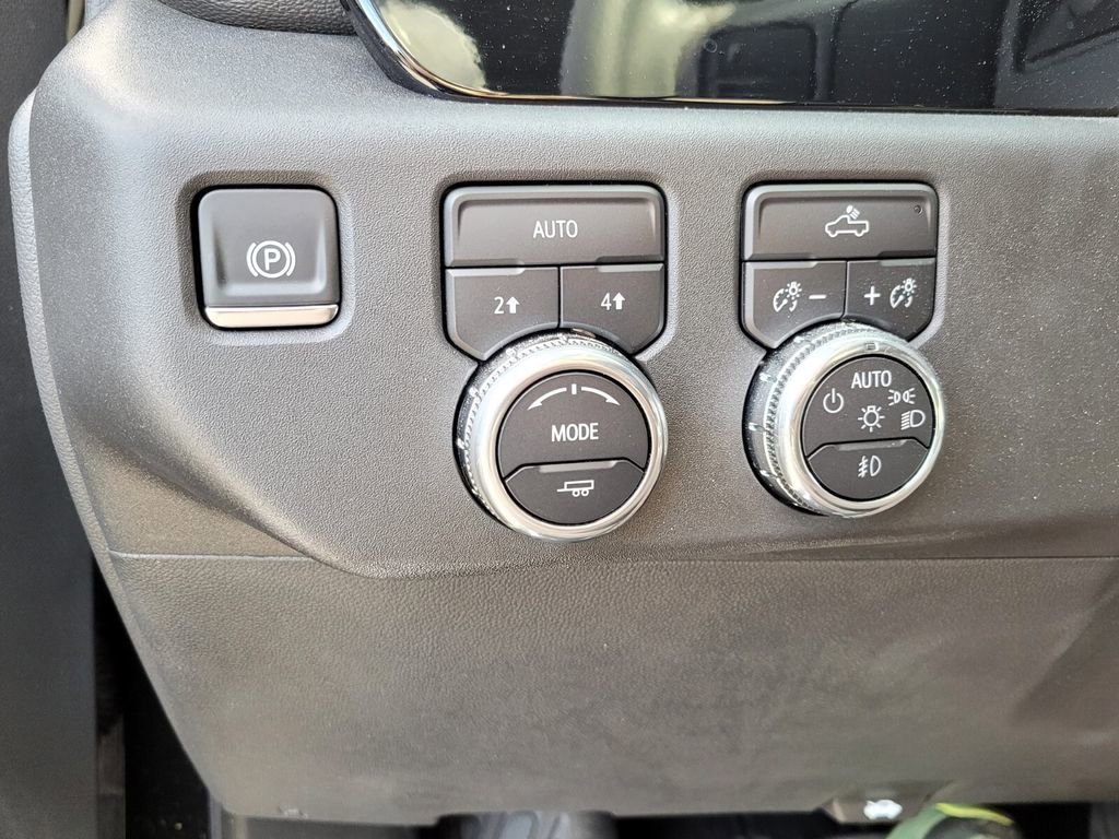 Used 2025 GMC Sierra 1500 Elevation w/ LPO, Elevation Black Package image 25