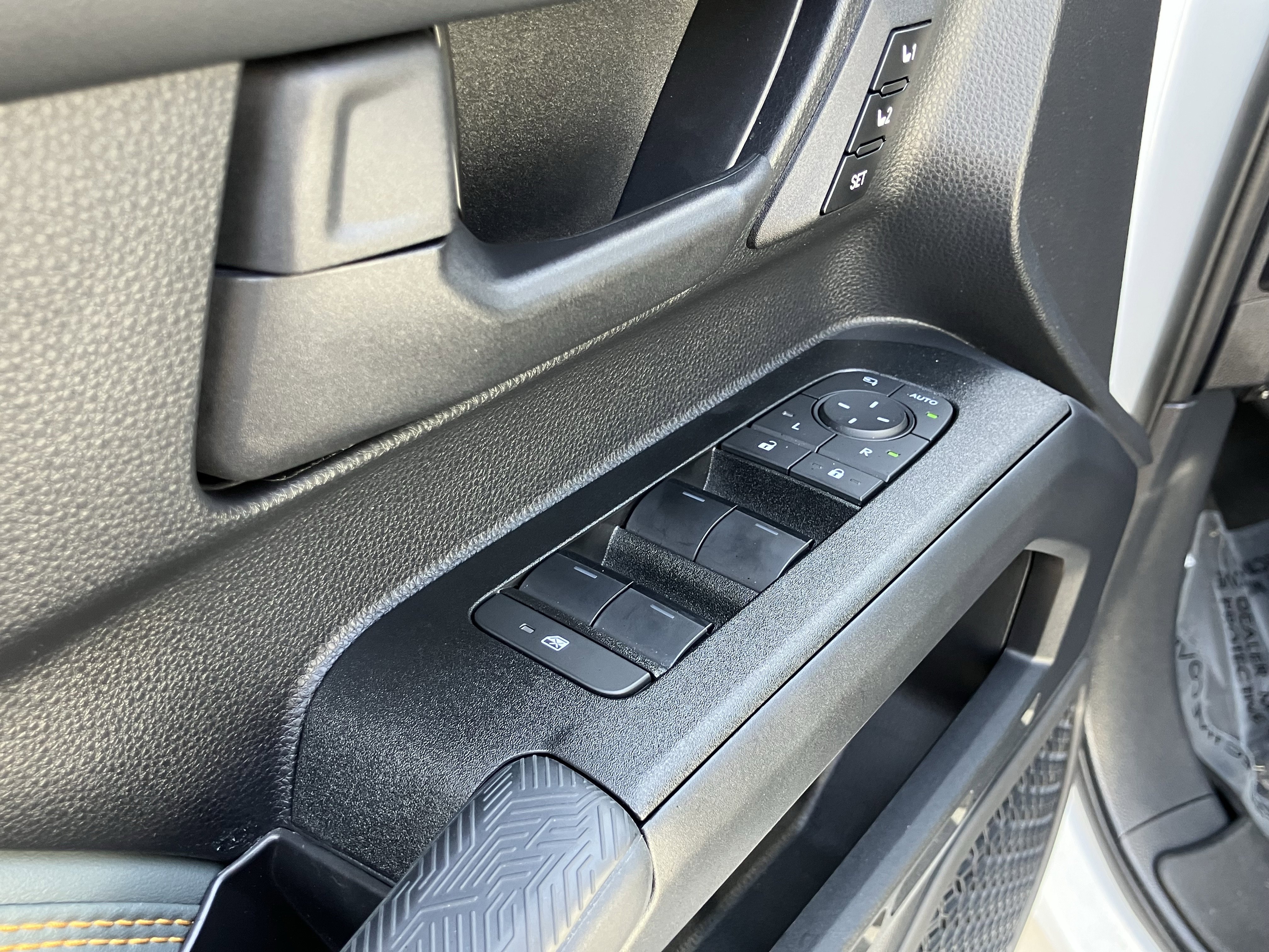 Used 2025 Toyota 4Runner Trailhunter image 16