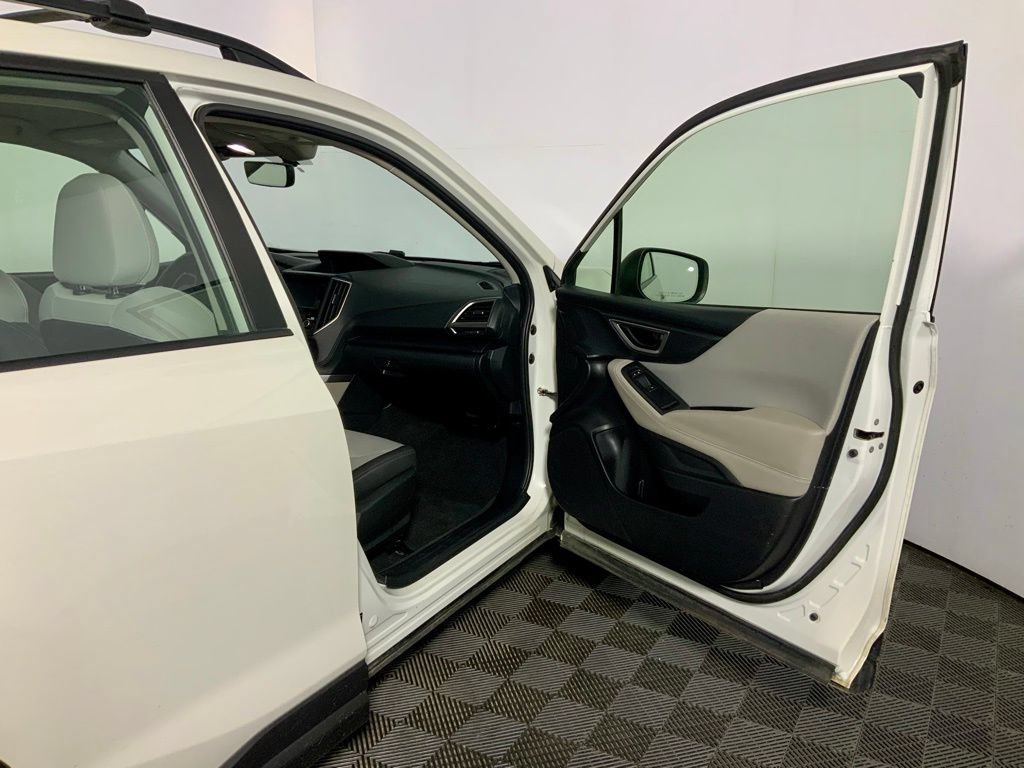 Used 2021 Subaru Forester AWD/4WD image 31