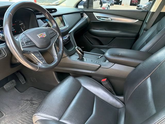 Used 2018 Cadillac XT5 Luxury w/ Driver Awareness Package AWD/4WD image 19