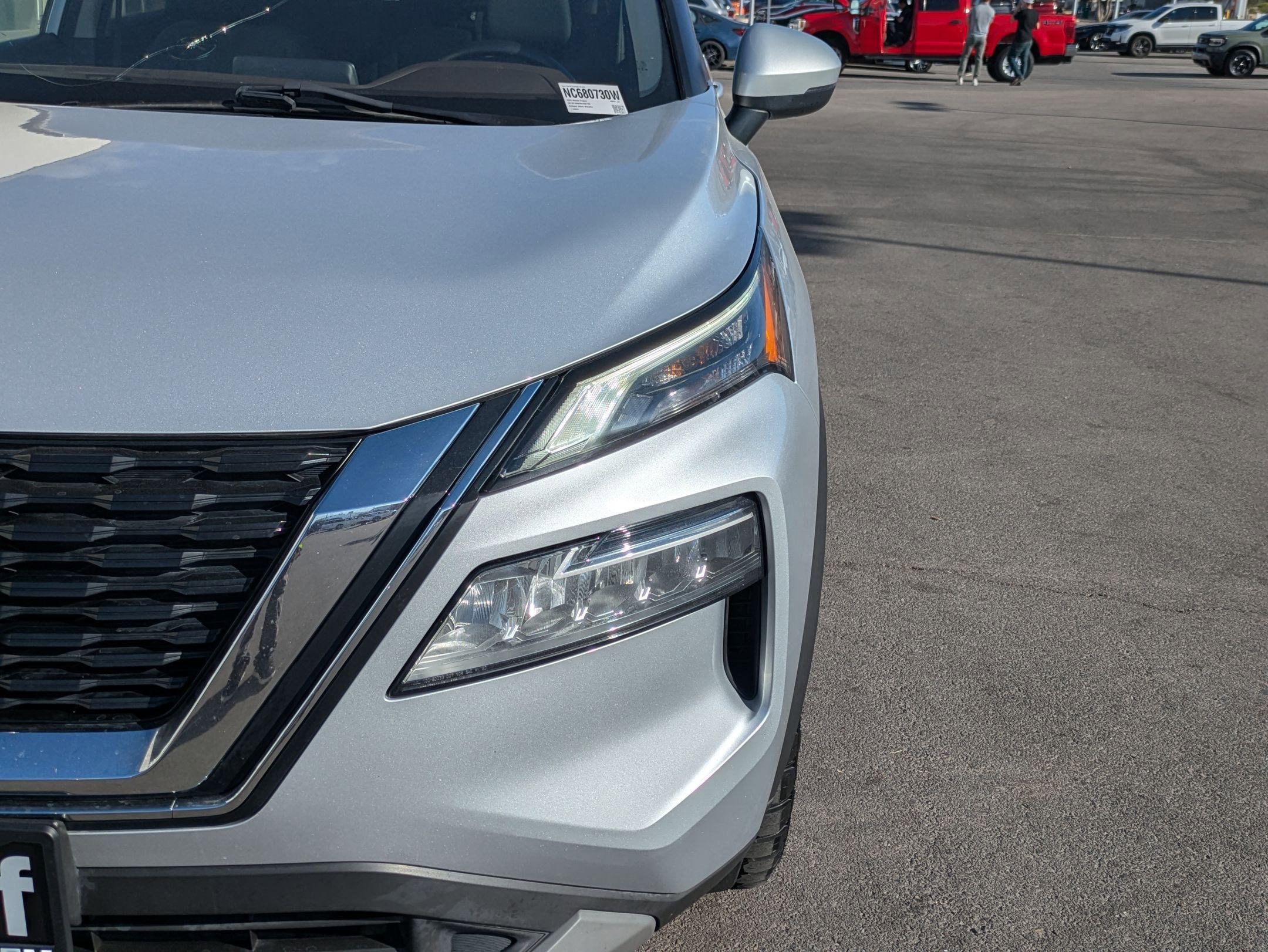 Used 2022 Nissan Rogue SV image 12