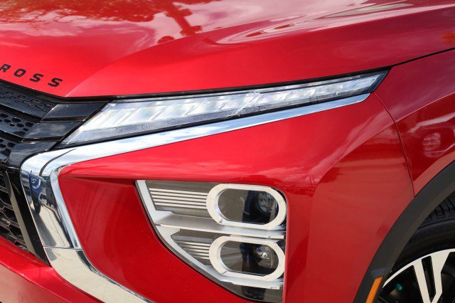 New 2026 Mitsubishi Eclipse Cross SEL image 2