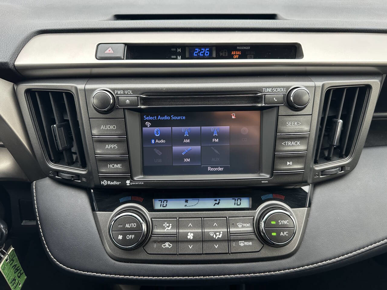 Used 2014 Toyota RAV4 XLE AWD/4WD image 18