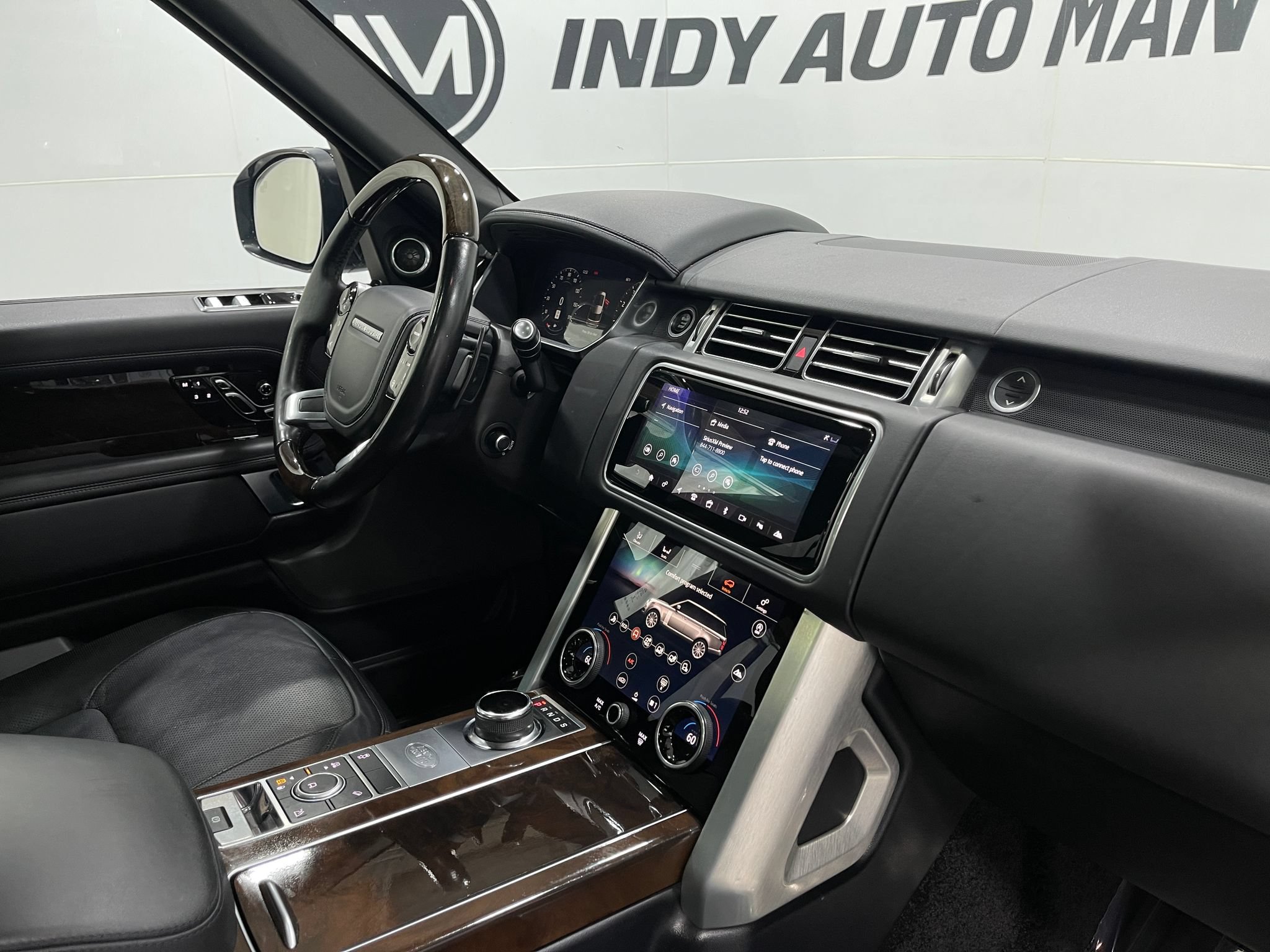 Used 2019 Land Rover Range Rover Supercharged AWD/4WD image 20