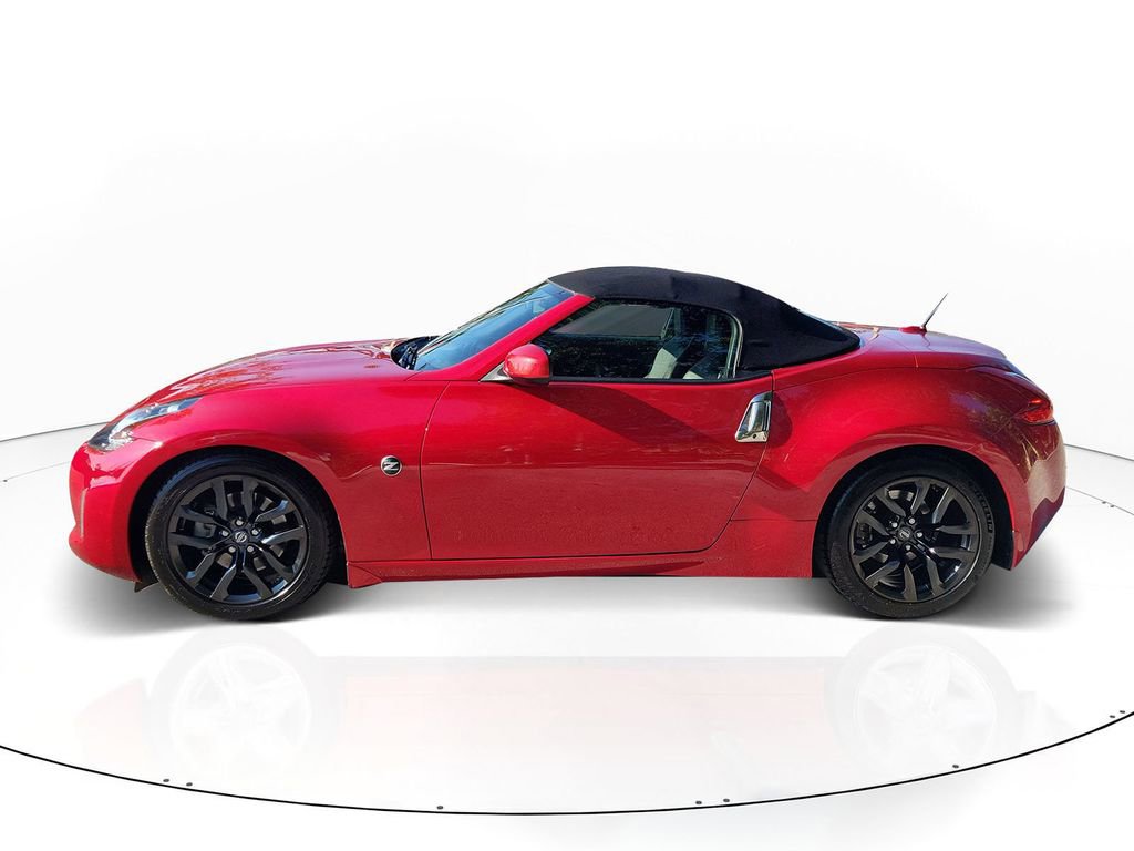 Certified 2019 Nissan 370Z Touring image 5