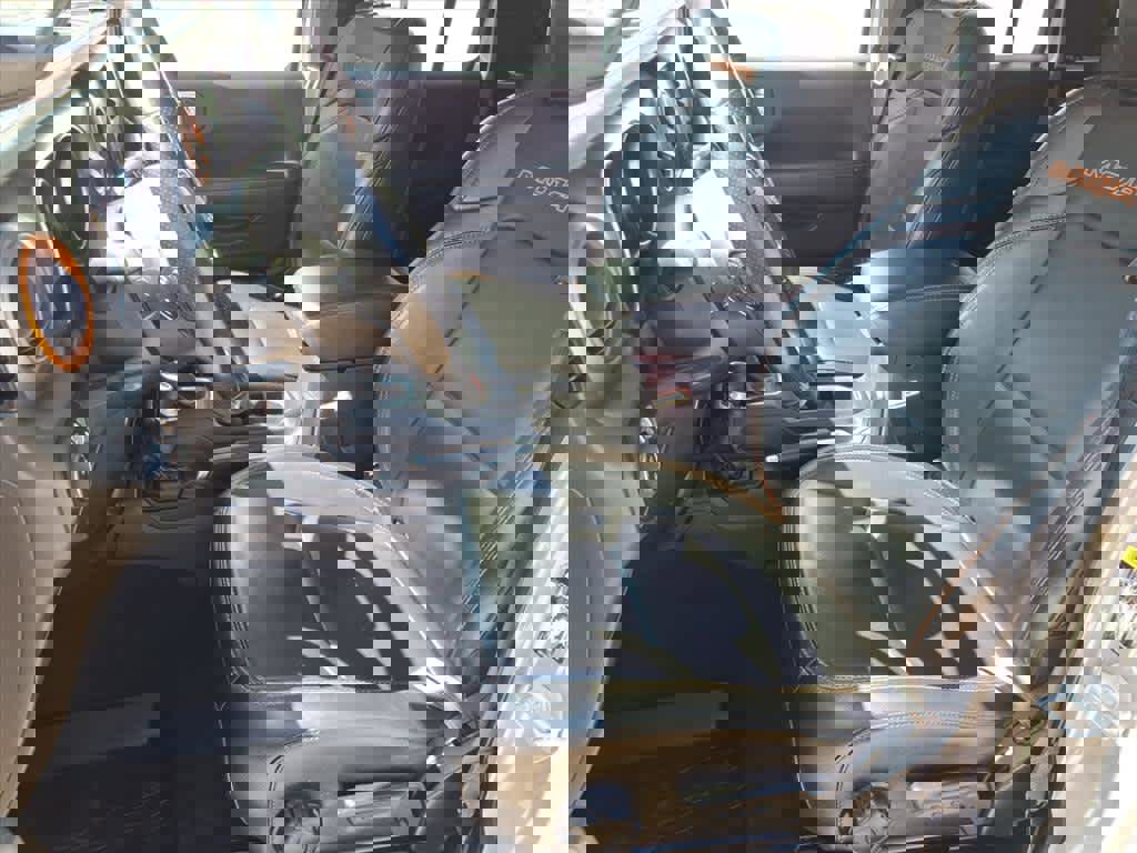 Used 2020 Jeep Gladiator Mojave image 2