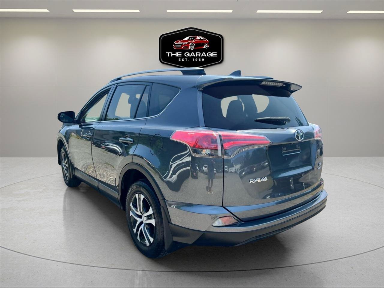 Used 2018 Toyota RAV4 LE w/ All Weather Liner Package AWD/4WD image 3