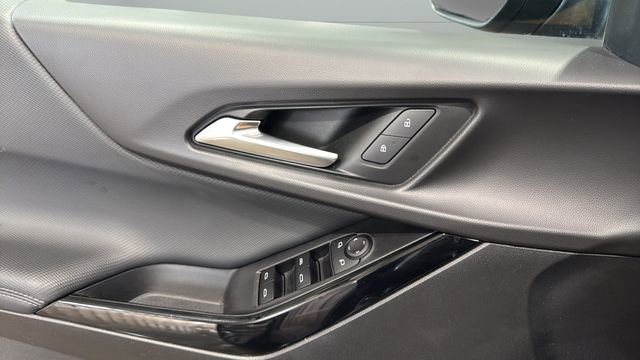 Used 2025 Chevrolet Equinox LT image 19