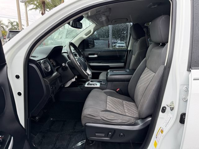 Used 2020 Toyota Tundra SR5 w/ SR5 Upgrade Package AWD/4WD image 10