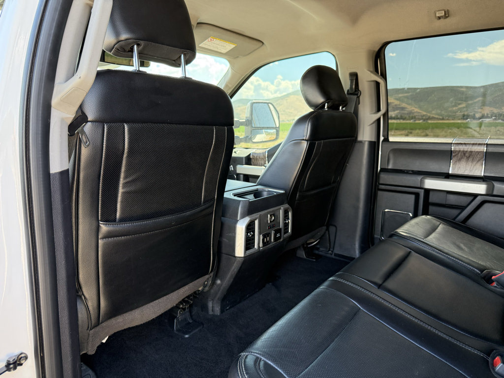 Used 2018 Ford F350 Lariat w/ Lariat Ultimate Package AWD/4WD image 31