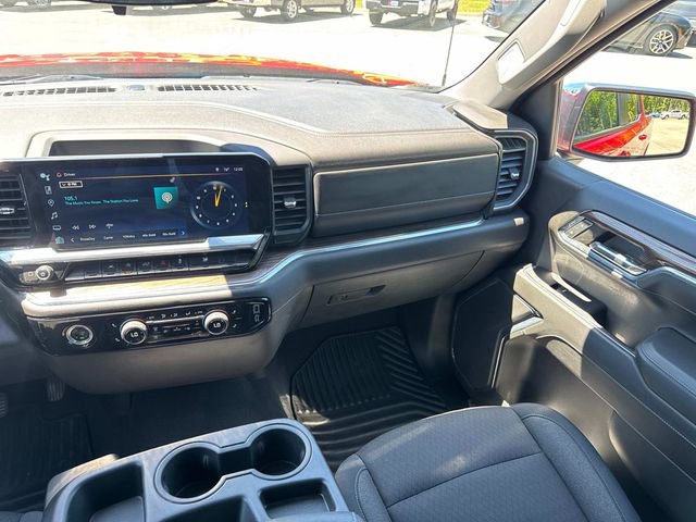 Used 2024 Chevrolet Silverado 1500 LT AWD/4WD image 18