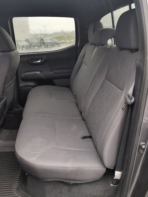 Used 2019 Toyota Tacoma TRD Sport image 10