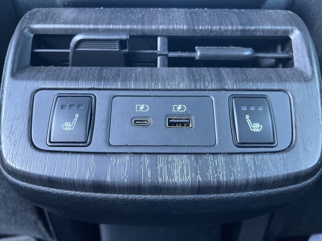 Used 2023 Nissan Ariya image 20