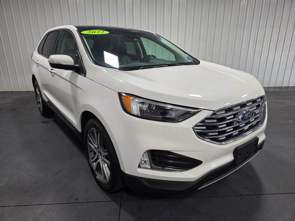 Used 2022 Ford Edge Titanium AWD/4WD image 2