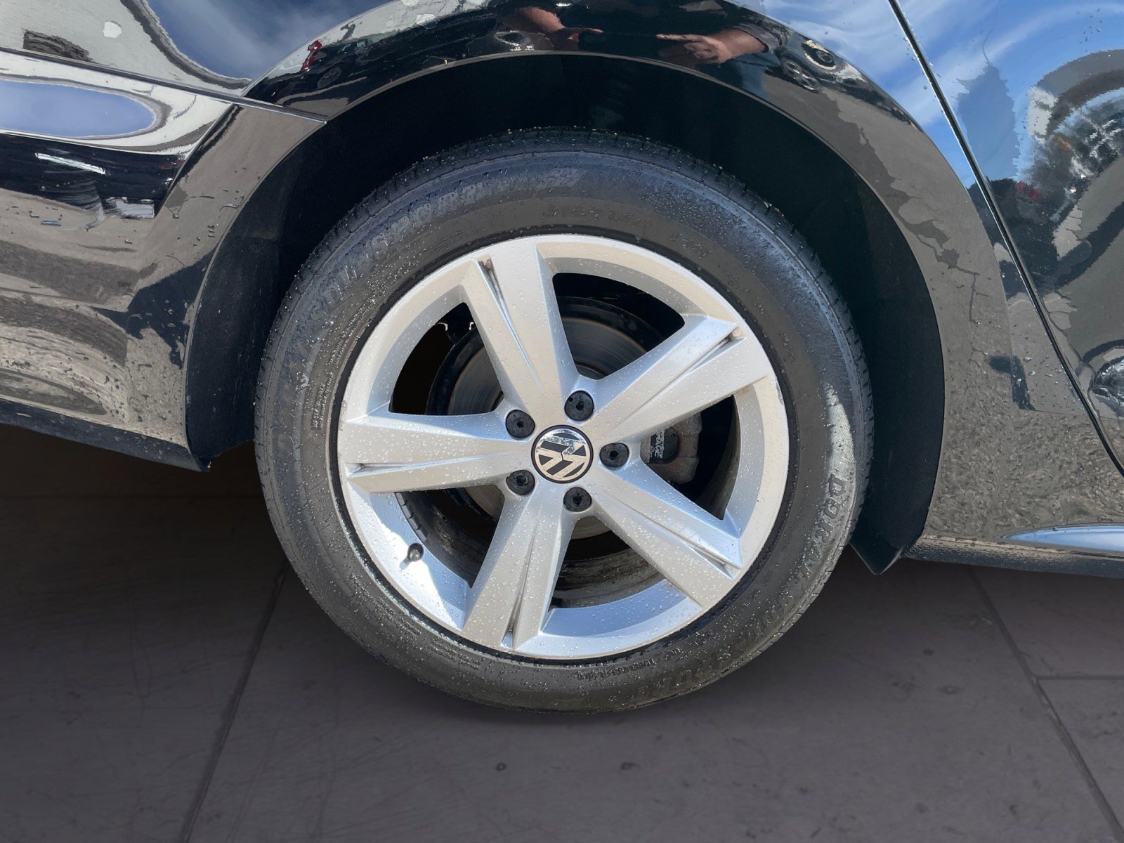 Used 2014 Volkswagen Passat 2.5 SE image 14