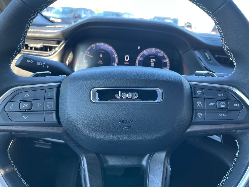 New 2026 Jeep Grand Cherokee Limited AWD/4WD image 15