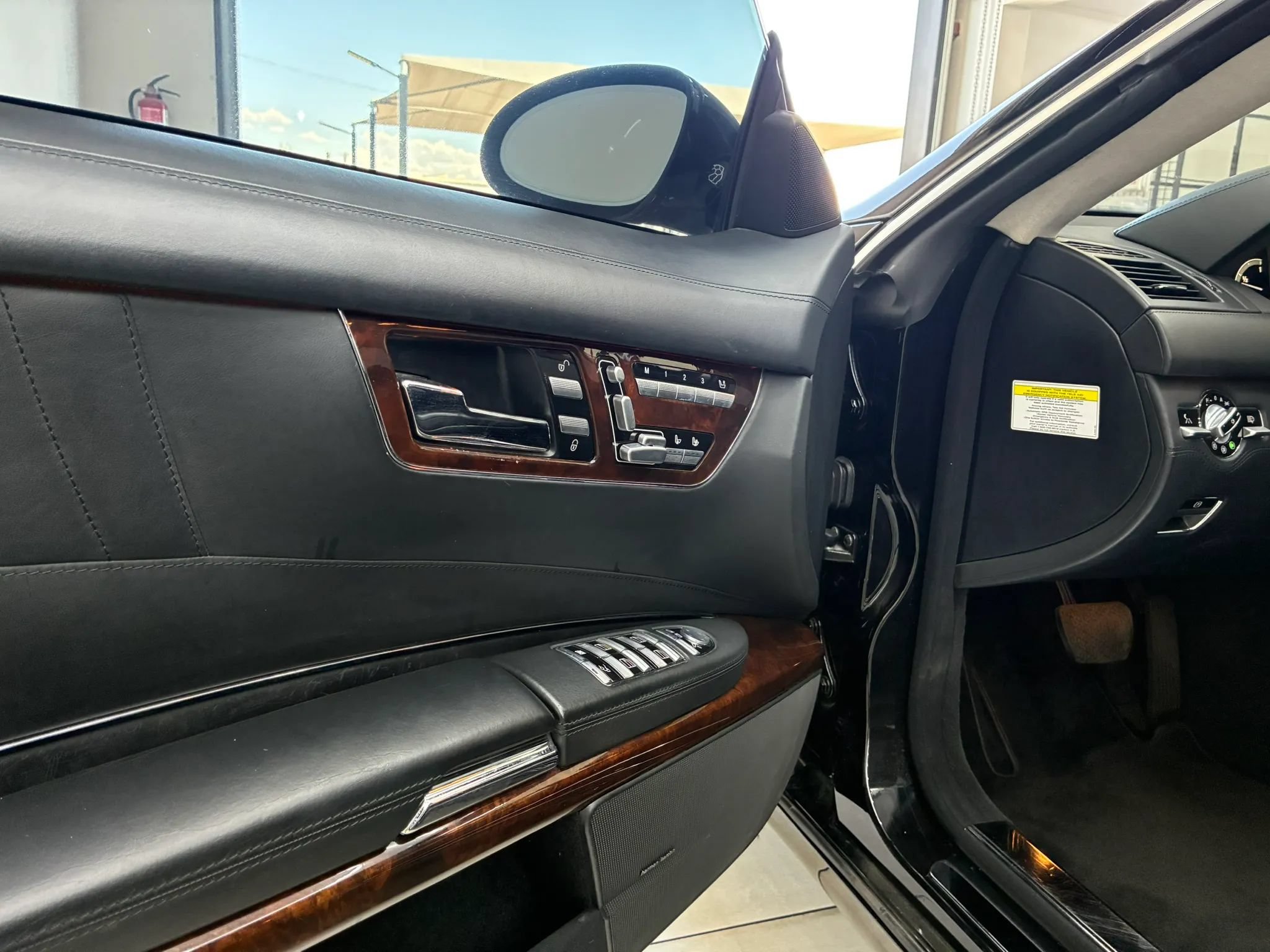 Used 2007 Mercedes-Benz CL 600 image 17