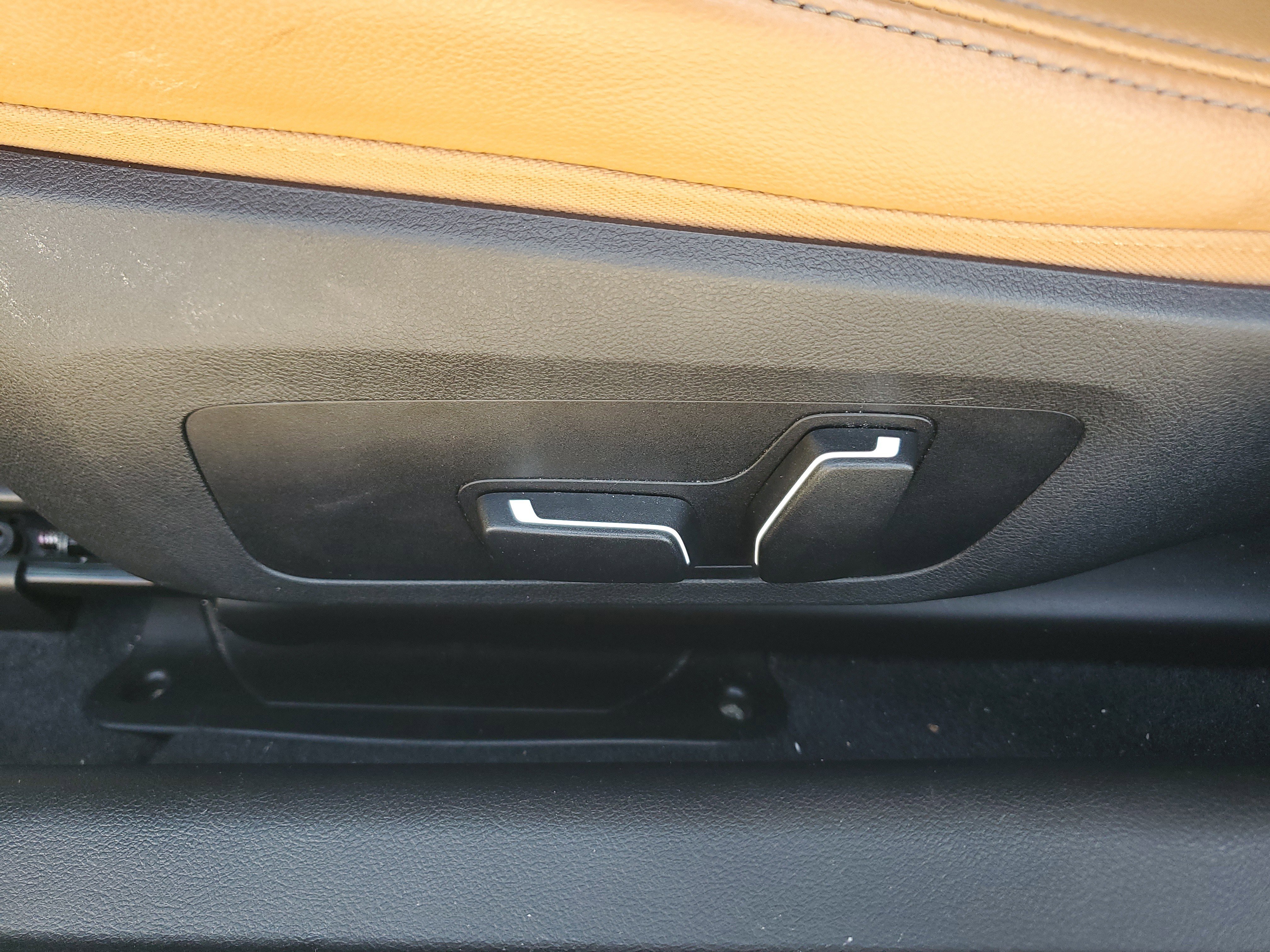 Used 2024 BMW 230i Coupe w/ Premium Package RWD image 18