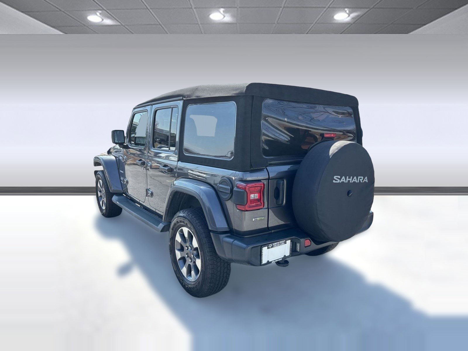 Used 2021 Jeep Wrangler Unlimited Sahara w/ Dual Top Group image 3