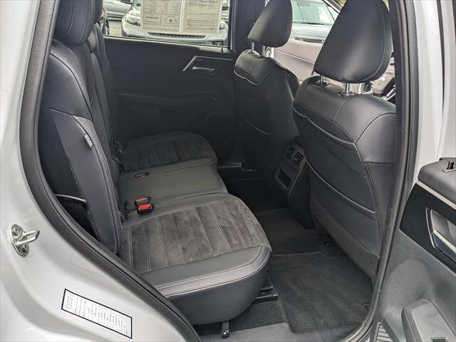 Used 2024 Mitsubishi Outlander SE image 14