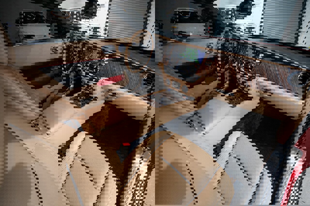 Used 2019 Rolls-Royce Wraith image 29